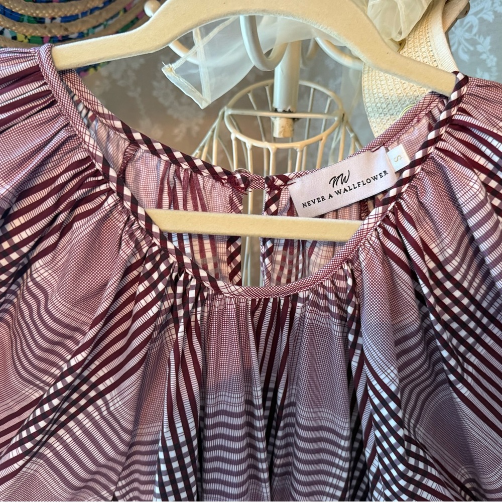 Never A Wallflower brand Women's brand burgundy plaid flounce dress-small